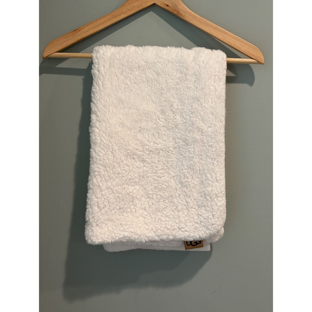 UGG Sherpa Fleece Standard Pillowcase White Plush